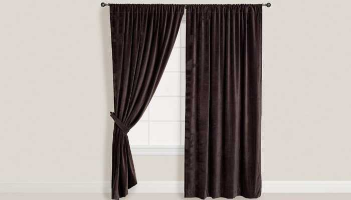 Interior Design Tips: Dark Curtains For Complete Privacy